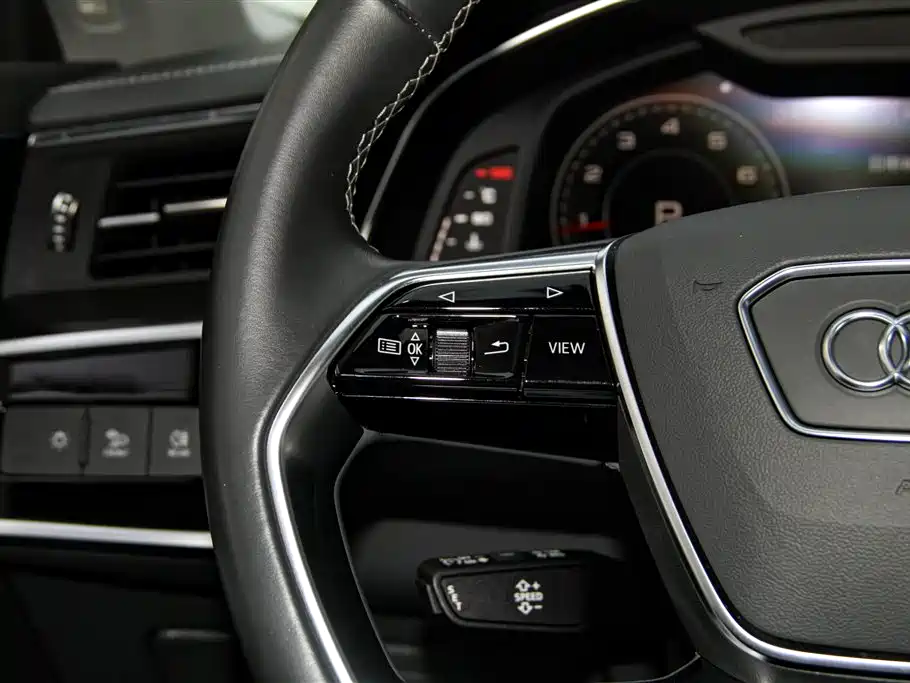 Audi A7L 2024 — фото 14