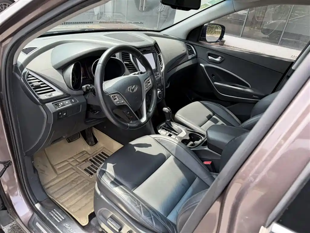 Hyundai Santa Fe 2016 — фото 17