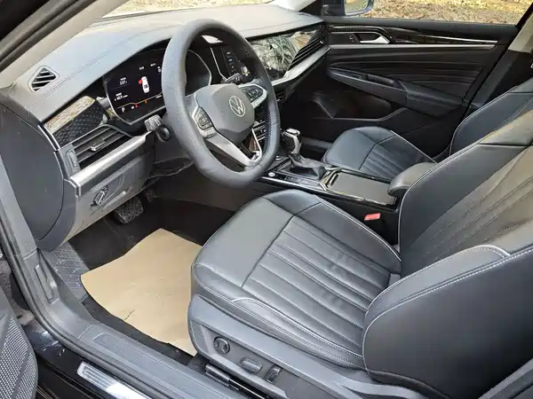 Volkswagen Passat 2022