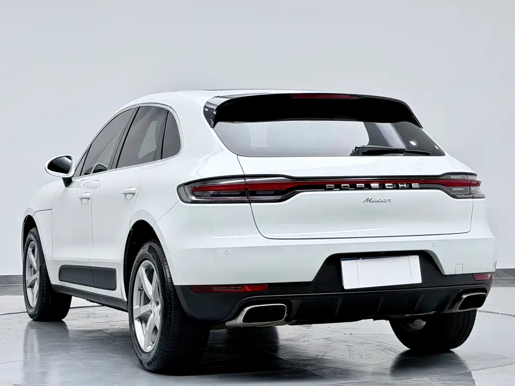 Porsche Macan 2019 — фото 22