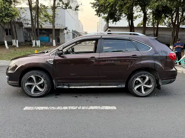 BYD S7 2015