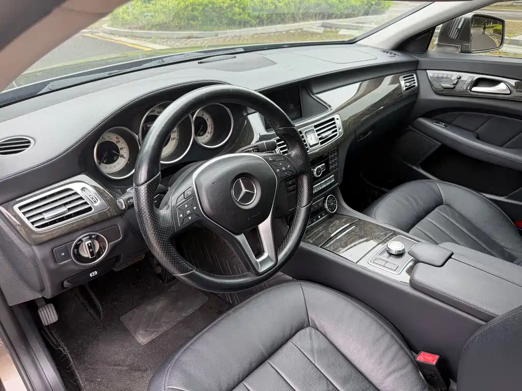 Mercedes-Benz CLS 2013 — фото 4