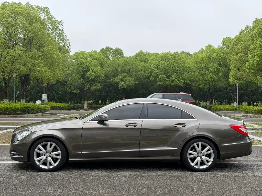 Mercedes-Benz CLS 2013 — фото 22