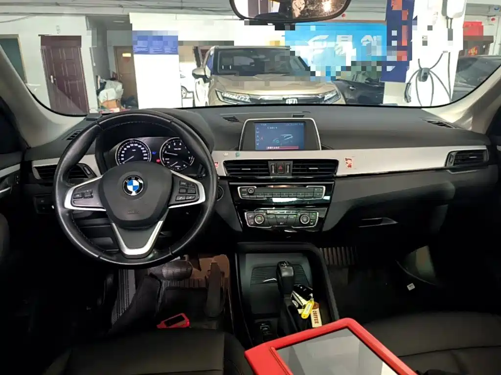 BMW X1 2018 — фото 10