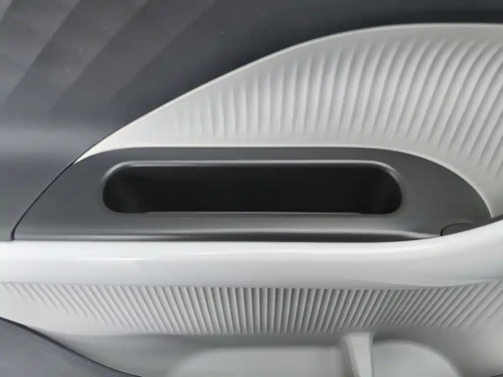 Geely Galaxy Panda 2025 — фото 9