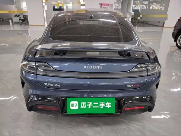 Xiaomi SU7 2024