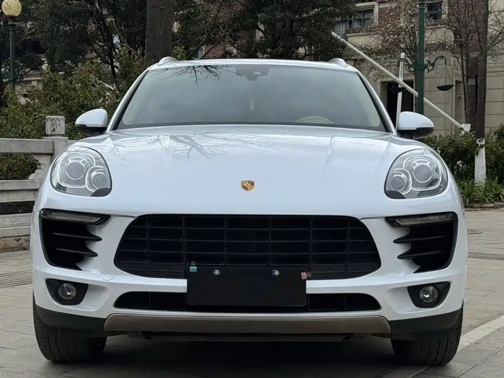 Porsche Macan 2017 — фото 20