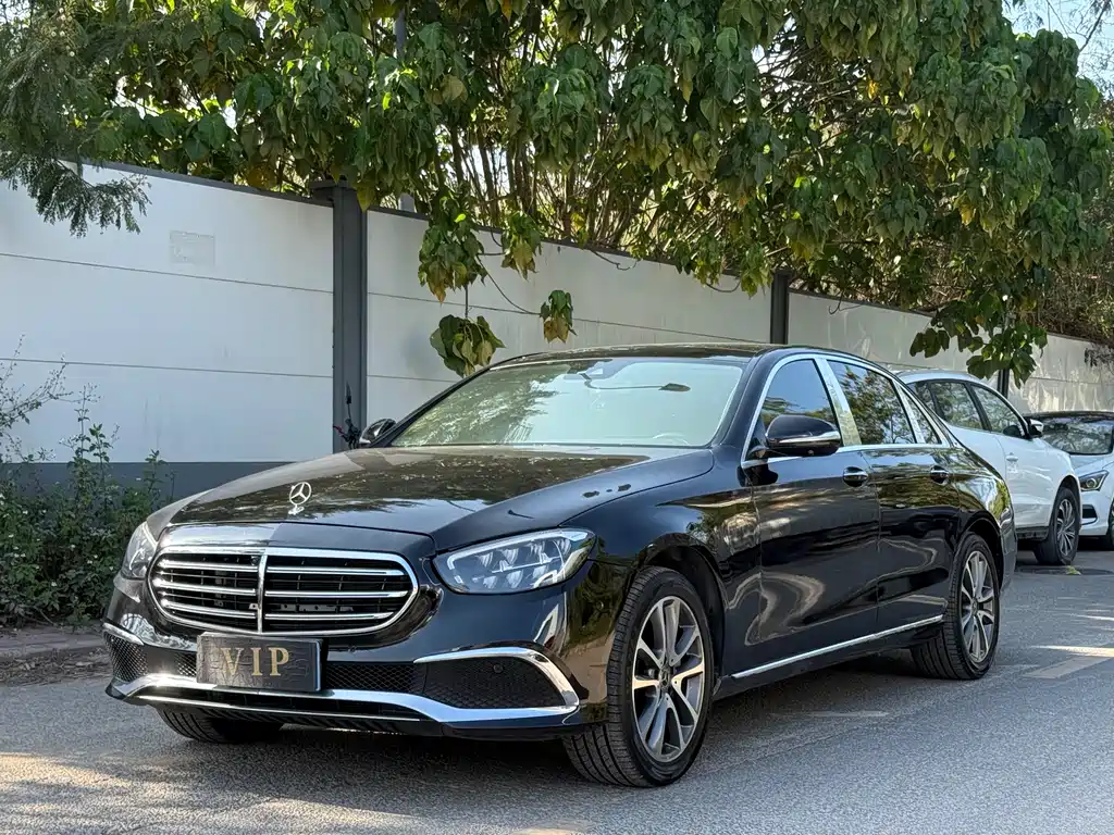 Mercedes-Benz E-Class 2017 — фото 1