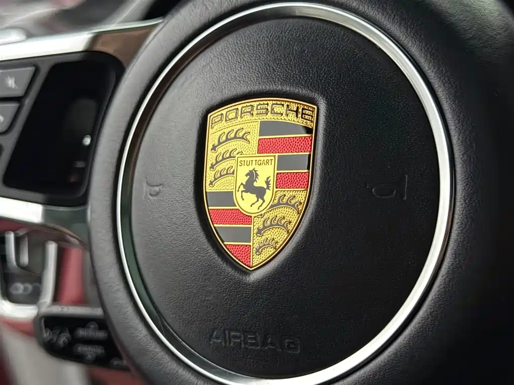 Porsche Cayenne 2021 — фото 29