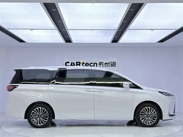 Buick GL8 New Energy 2025