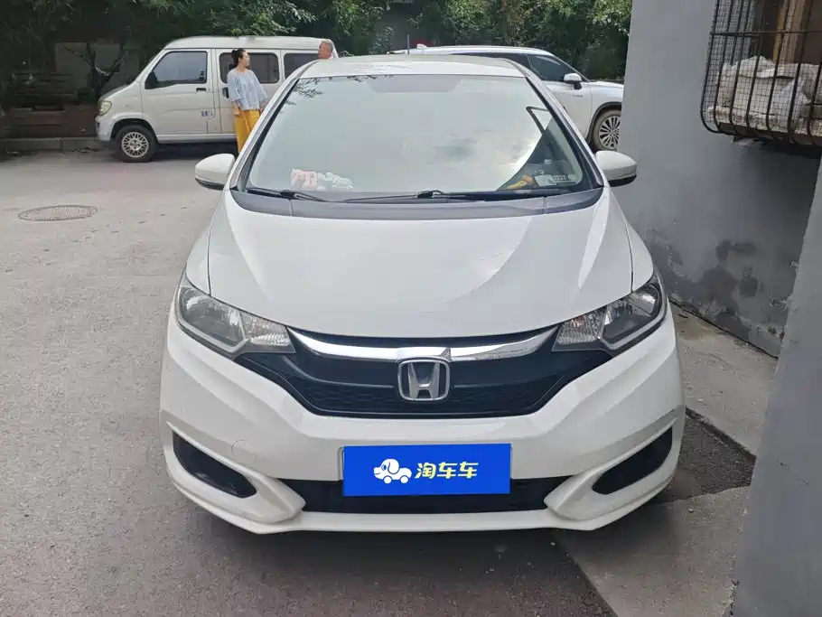 Honda Fit 2019 — фото 2