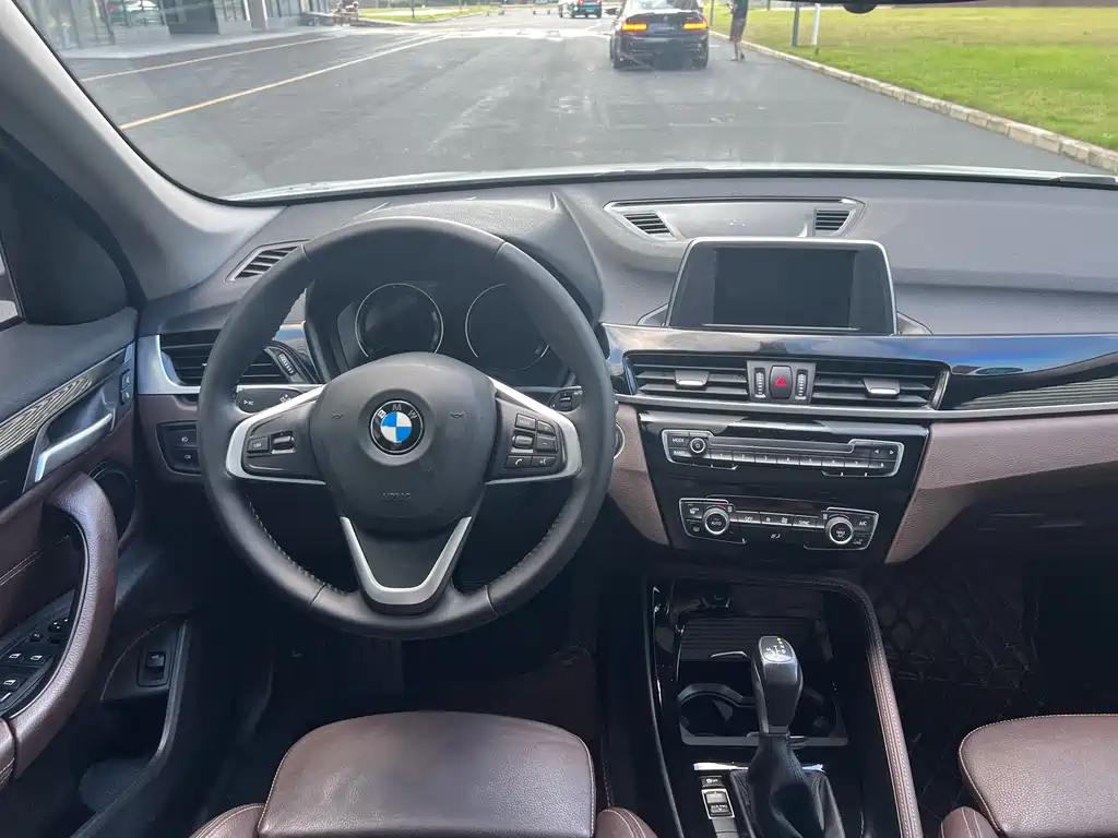 BMW X1 2019 — фото 13