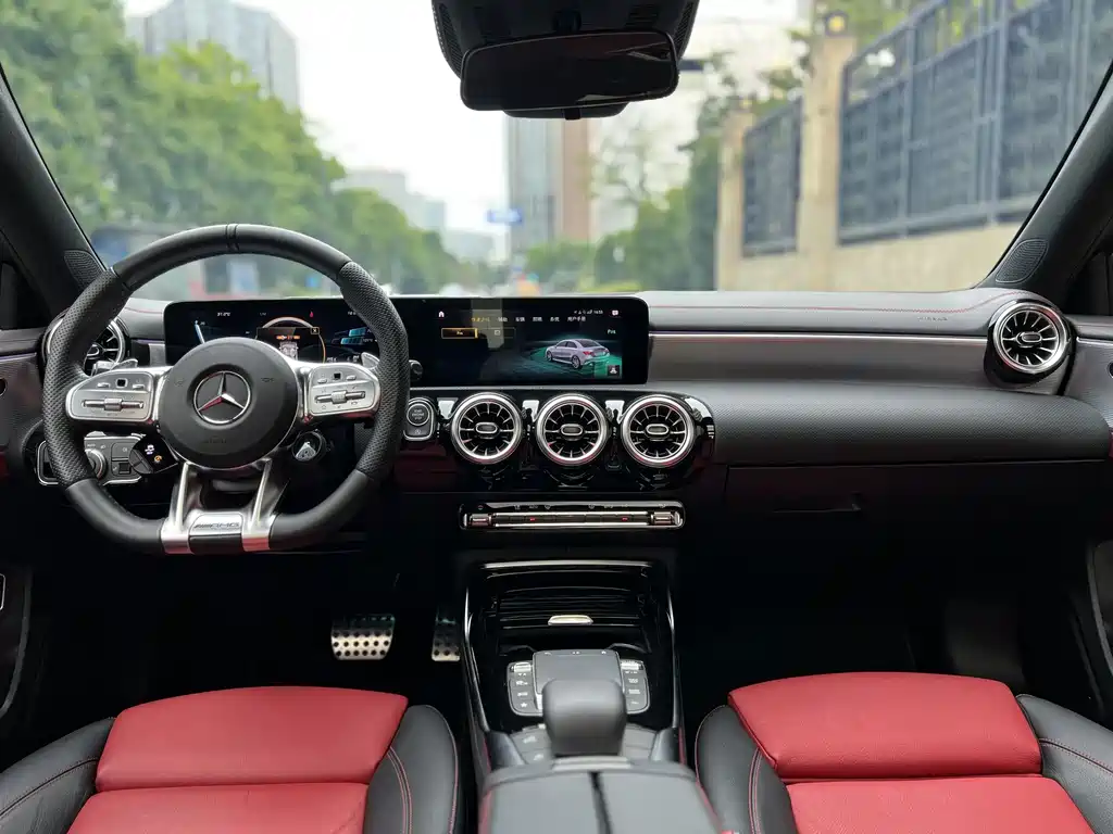 Mercedes-Benz A-Class AMG 2022 — фото 15