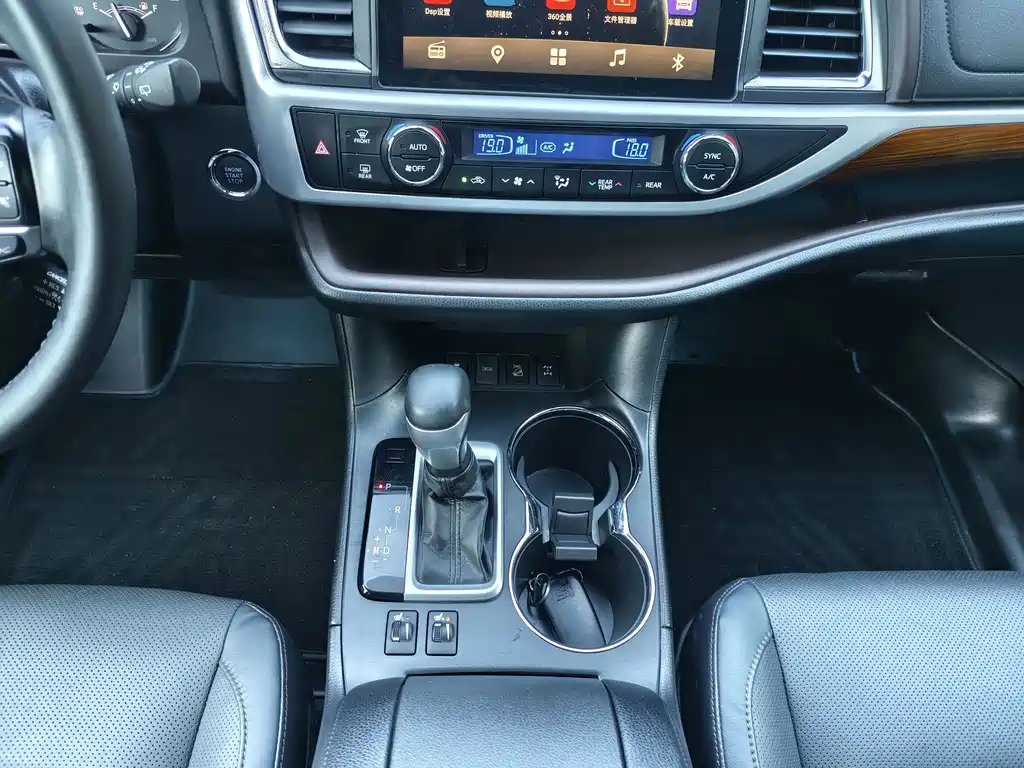 Toyota Highlander 2019 — фото 12
