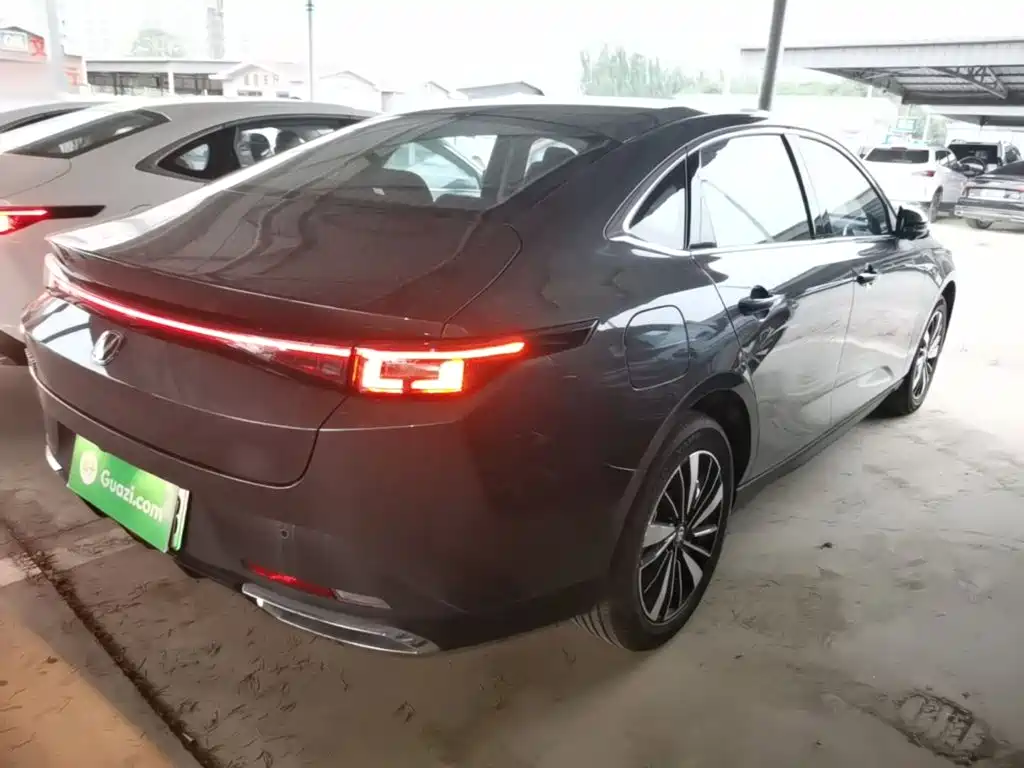Changan Eado PHEV 2026 — фото 7