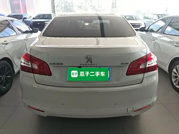 Peugeot 408 2015