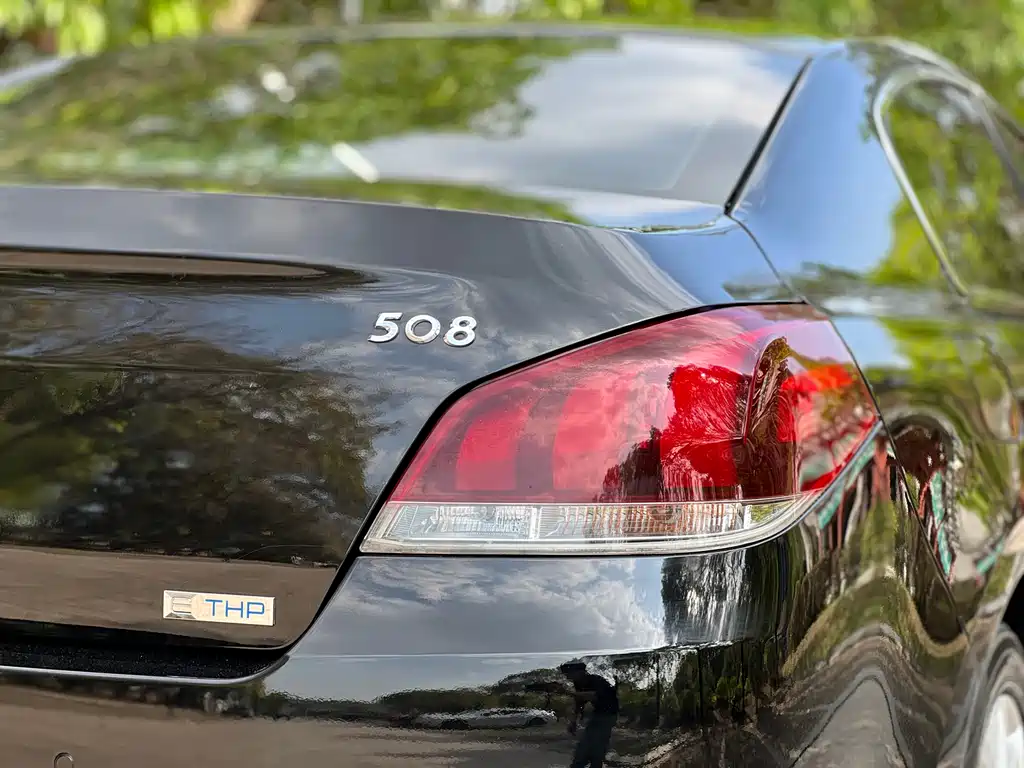 Peugeot 508 2016 — фото 30