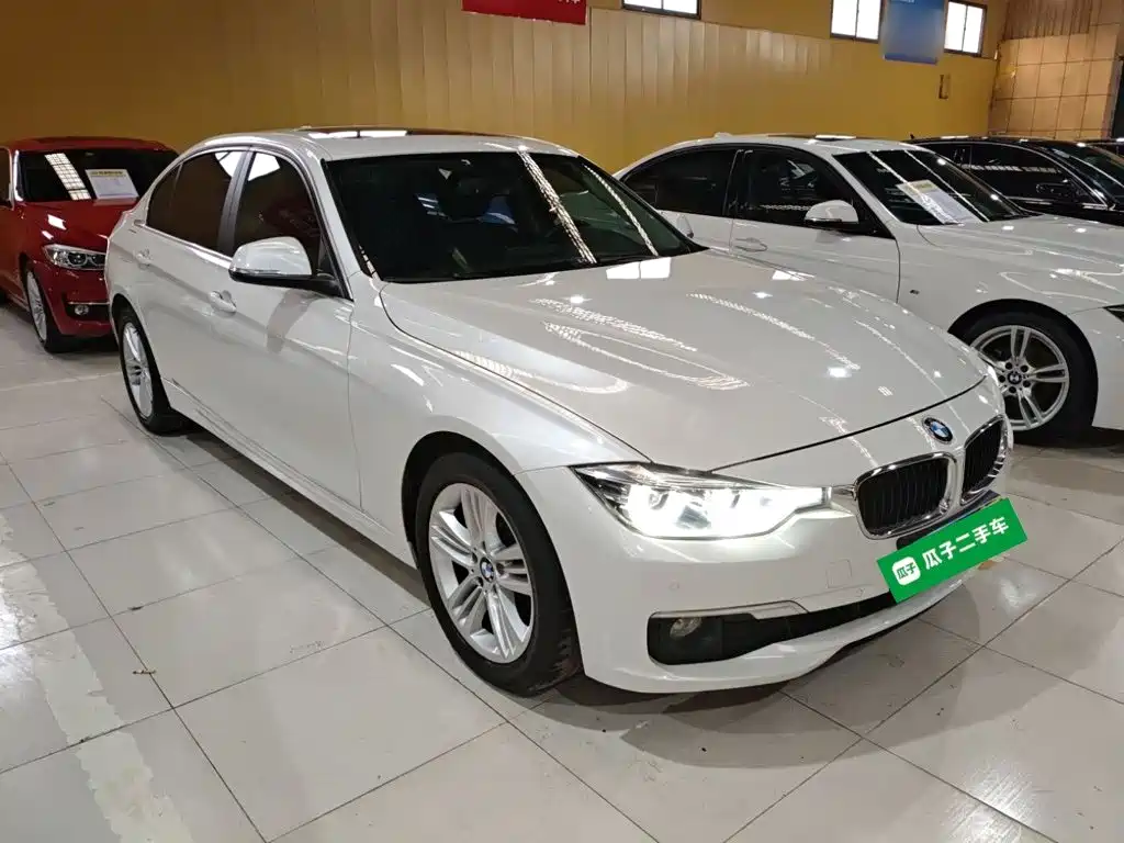 BMW 3 Series 2016 — фото 20