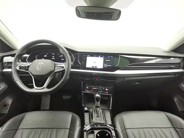 Volkswagen Passat 2023