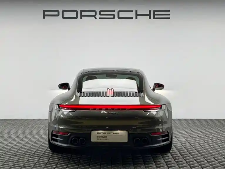 Porsche 911 2021 — фото 5