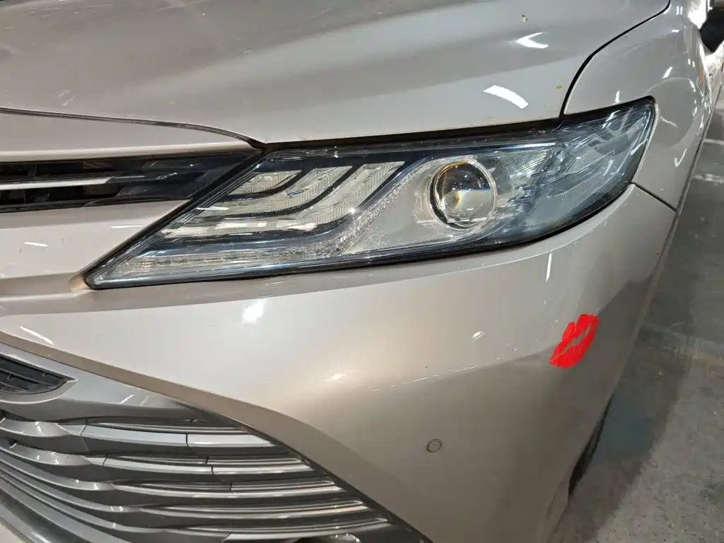 Toyota Camry 2019 — фото 18