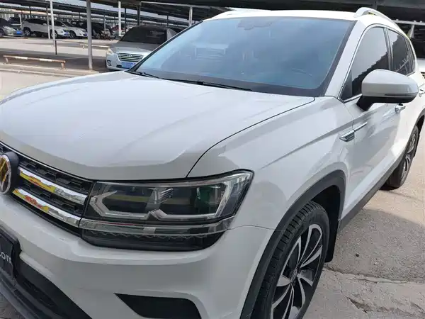 Volkswagen Tharu 2021