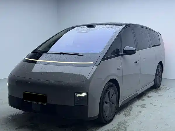 Li Auto MEGA 2025