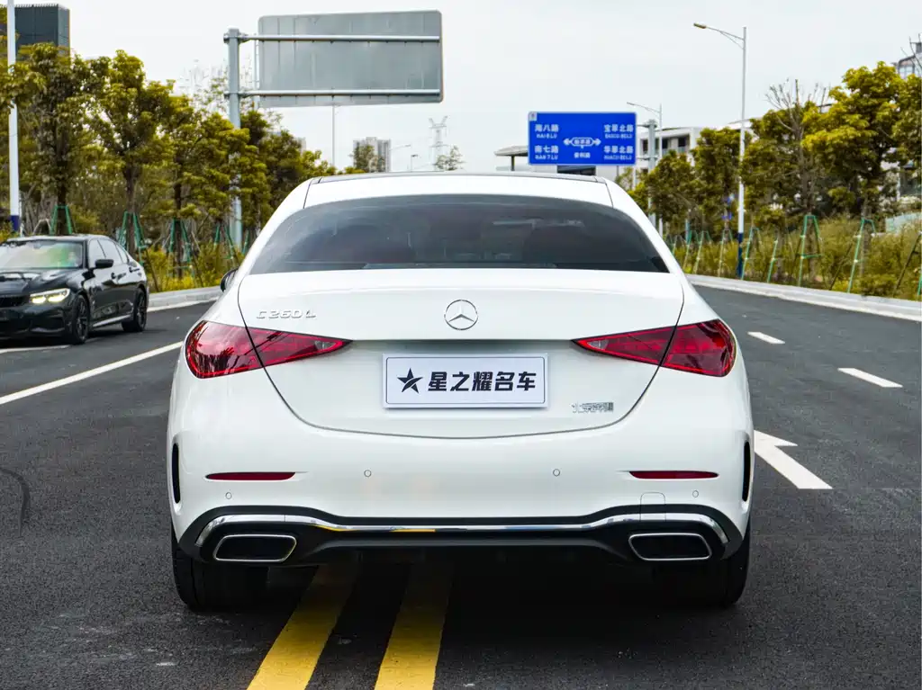 Mercedes-Benz C-Class 2023 — фото 6