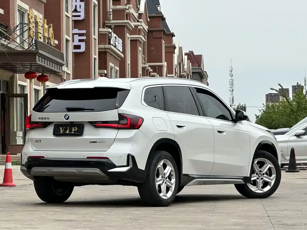 BMW X1 2023 — фото 4