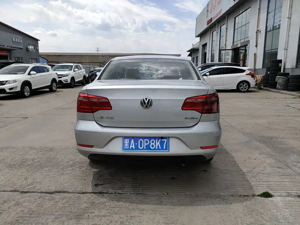 Volkswagen Bora 2015