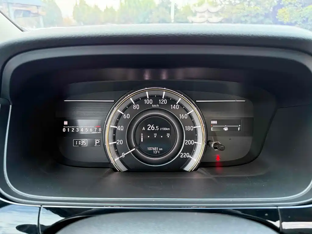 Honda Elysion 2017 — фото 19