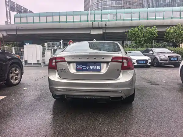 Volvo S60 2014