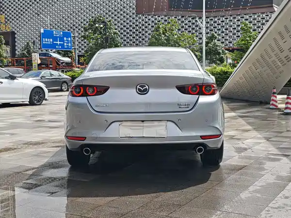 Mazda 3 Axela 2019