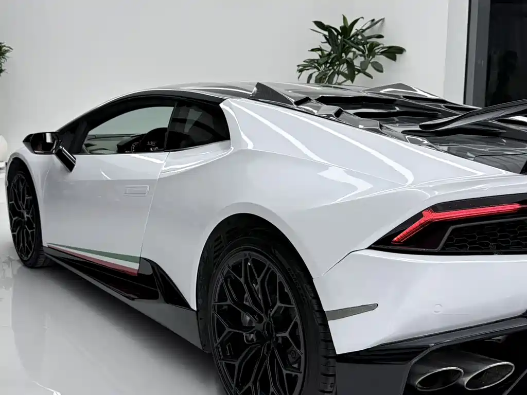 Lamborghini Huracán 2016 — фото 3