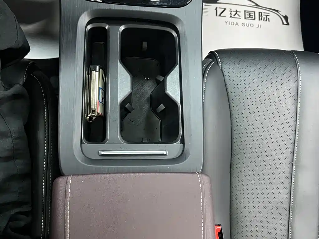 GAC Trumpchi M6 2022 — фото 14