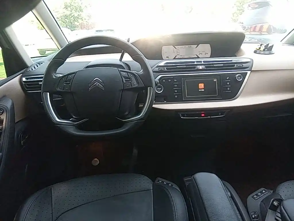 Citroën C4 PICASSO 2019 — фото 11