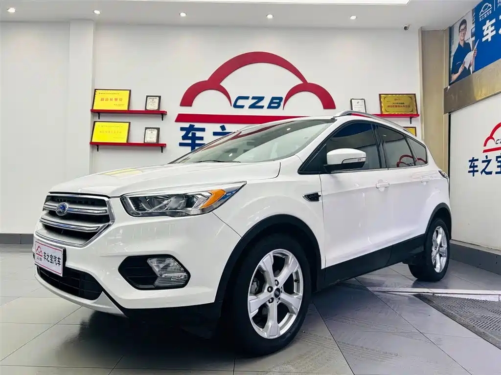 Ford Kuga 2017 — фото 1