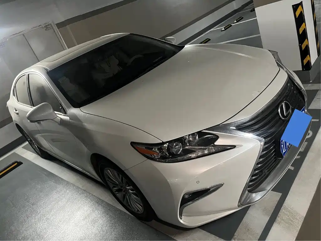 Lexus ES 2015 — фото 3