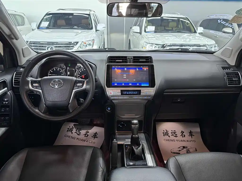 Toyota Prado 2019 — фото 9