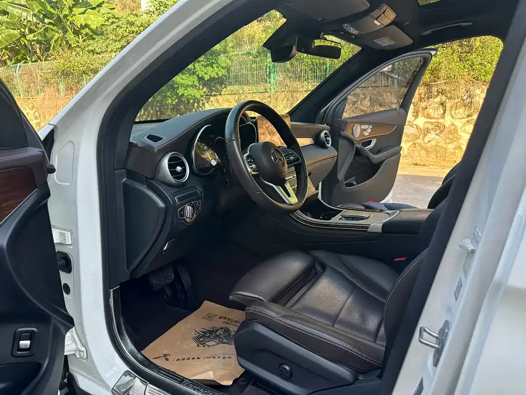 Mercedes-Benz GLC 2022