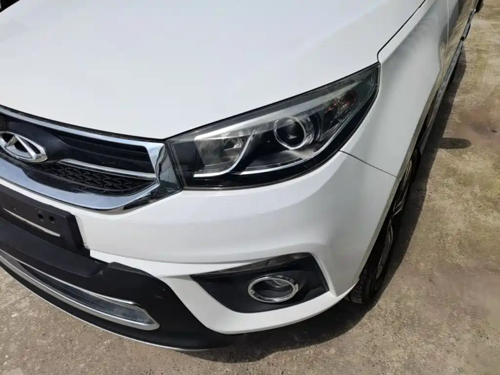Chery Tiggo 3 2015 — фото 24