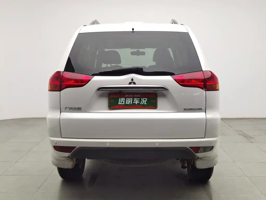 Mitsubishi Pajero Jinchang 2015 — фото 4