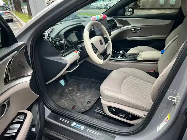 BYD Han 2024