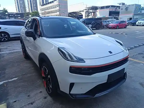 Lynk & Co 06 2020