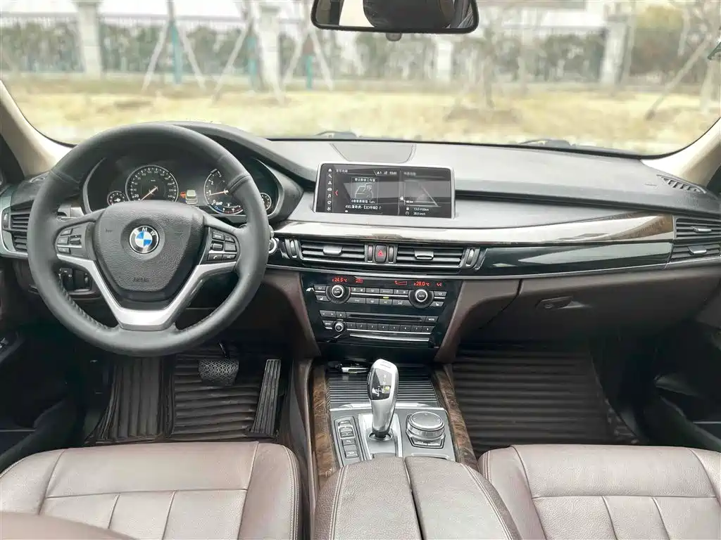 BMW X5 2018 — фото 7