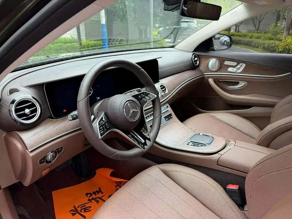 Mercedes-Benz E-Class 2023