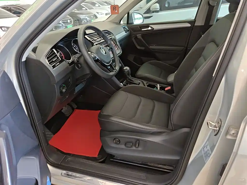 Volkswagen Tiguan L 2020 — фото 15