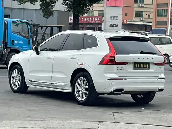 Volvo XC60 2021