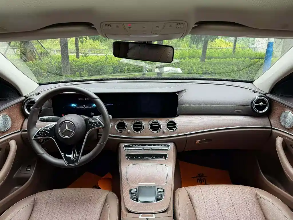 Mercedes-Benz E-Class 2023