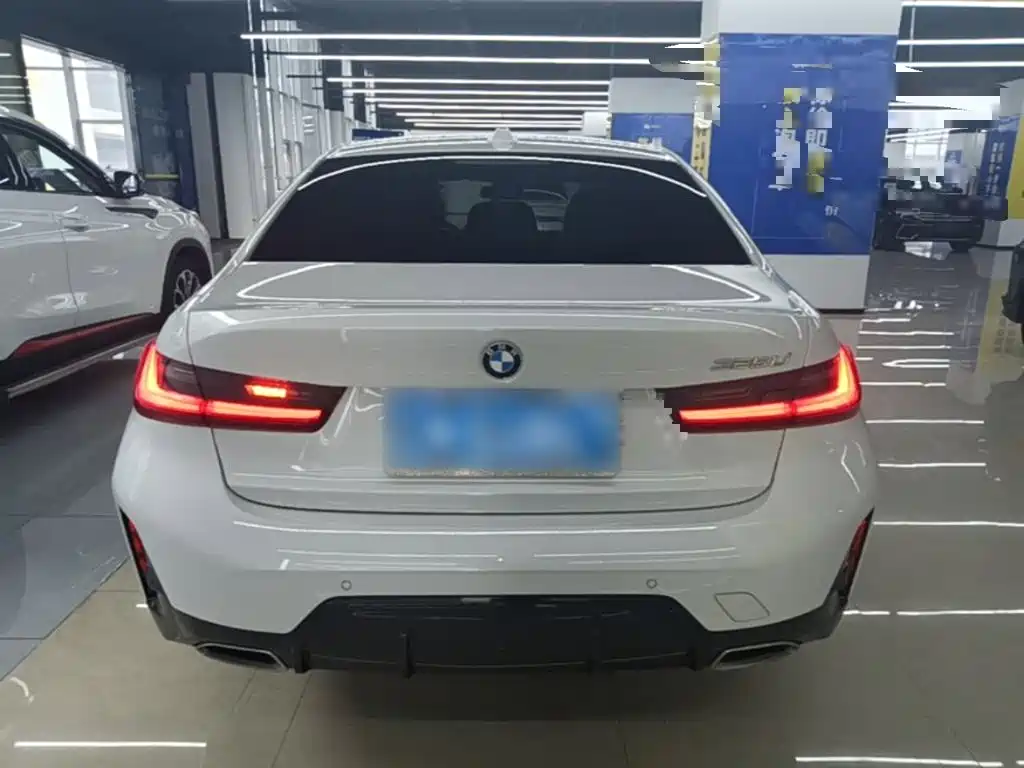 BMW 3 Series 2023
